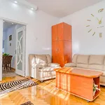 Apartamento Suvenir Chic - Fusion Of Modern Elegance & Harmony *
