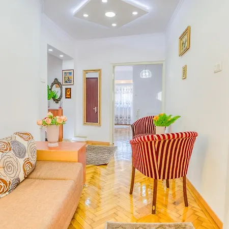 Suvenir Chic - Fusion Of Modern Elegance & Harmony Bucharest