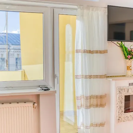 Suvenir Chic - Fusion Of Modern Elegance & Harmony Apartman *