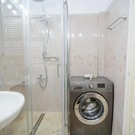 Suvenir Chic - Fusion Of Modern Elegance & Harmony