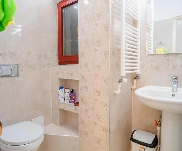 Suvenir Chic - Fusion Of Modern Elegance & Harmony Bükreş