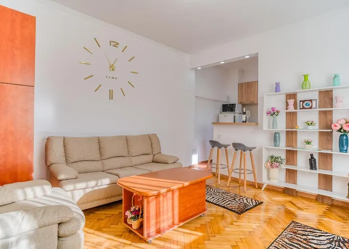 Suvenir Chic - Fusion Of Modern Elegance & Harmony Βουκουρέστι