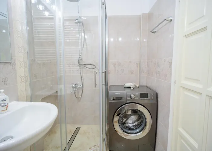 Suvenir Chic - Fusion Of Modern Elegance & Harmony