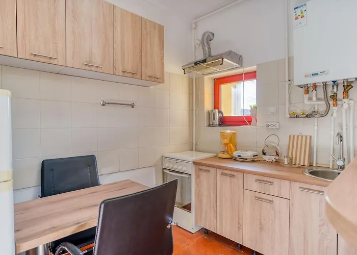 Suvenir Chic - Fusion Of Modern Elegance & Harmony