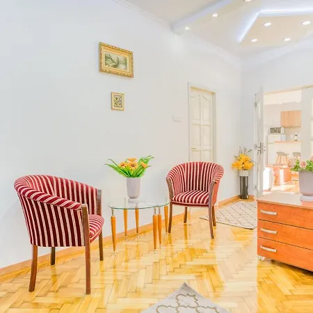 Suvenir Chic - Fusion Of Modern Elegance & Harmony Bucarest