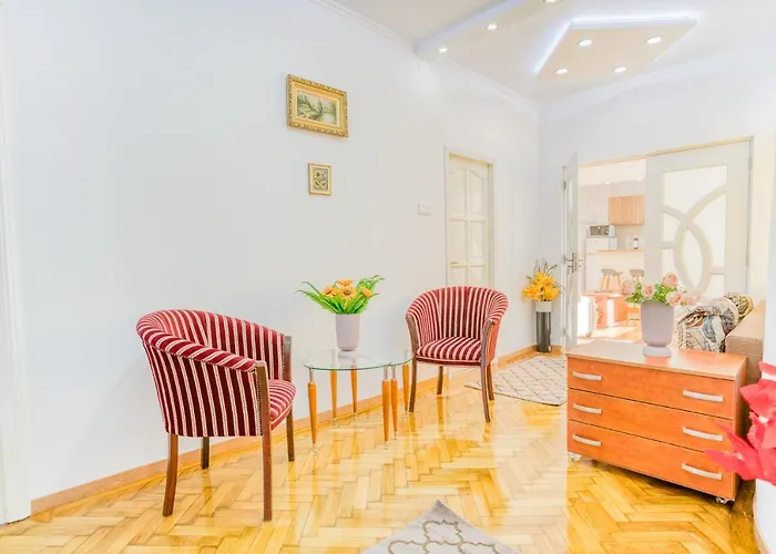 Suvenir Chic - Fusion Of Modern Elegance & Harmony Bucharest